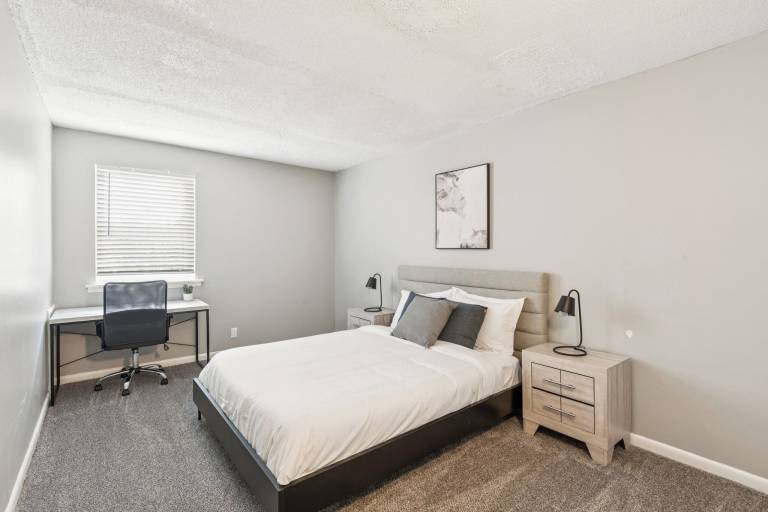 Apartment  Woodland Hills