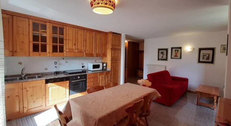 Holiday apartment with patio & garden in Valfurva