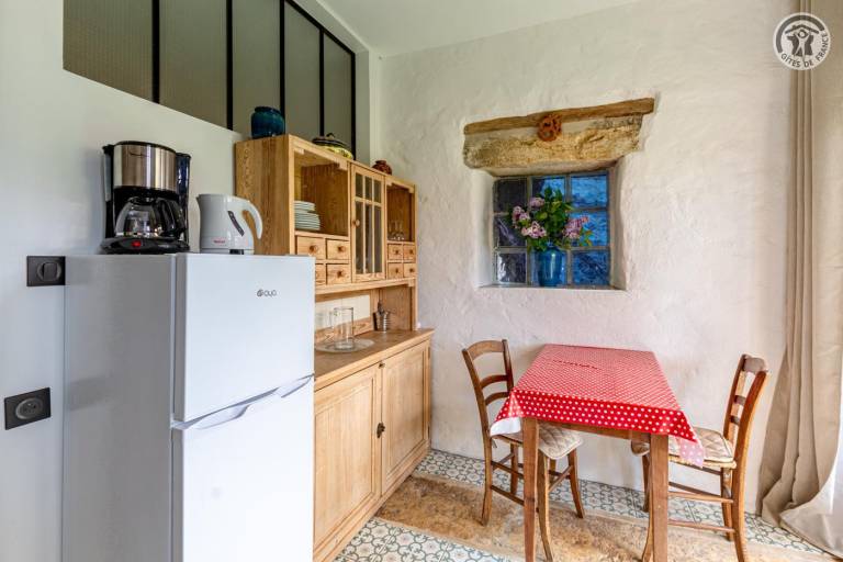 Gite with patio & BBQ — photo 3