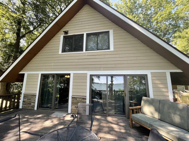 House  New London Township