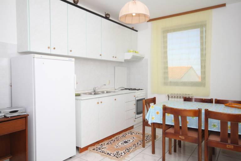 Two bedroom apartment with terrace and sea view Mali Lošinj, Lošinj (A-8090-a) — photo 5