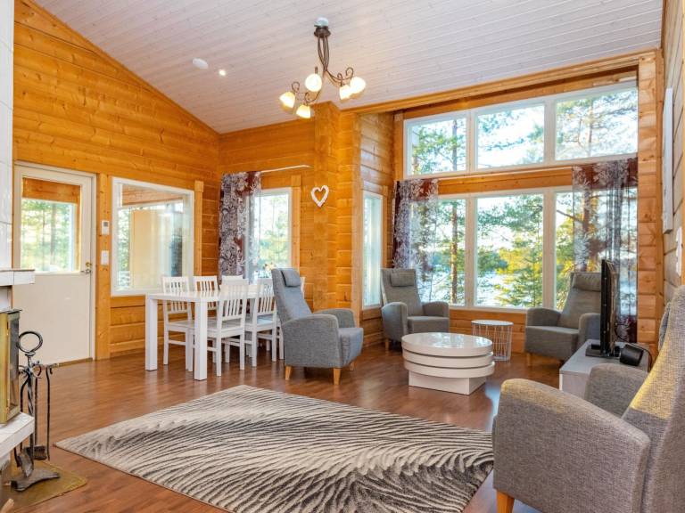 Vacation home with sauna & terrace | Nature view — photo 4