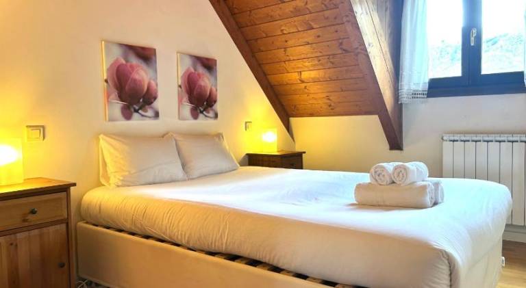 Holiday apartment with 3 rooms for 6 persons — photo 2