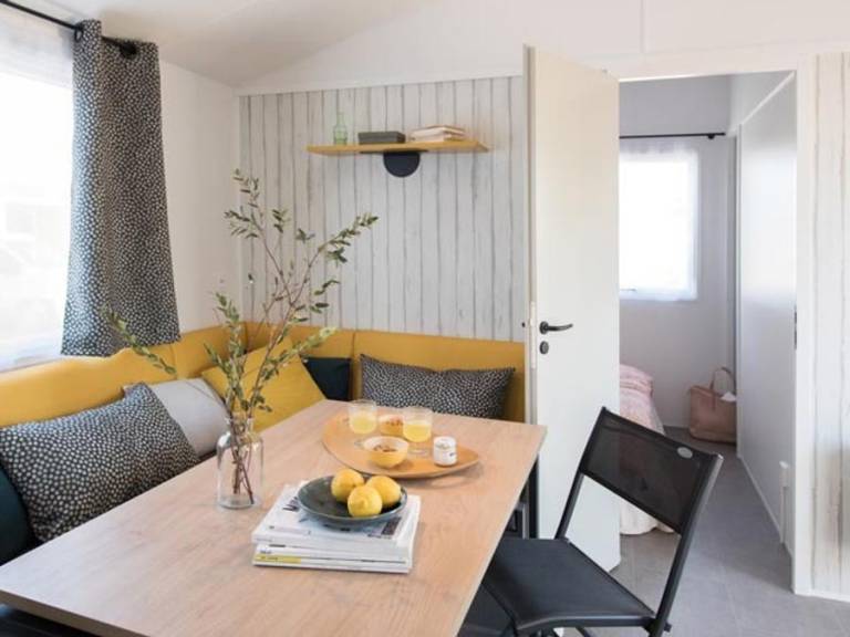 Family-friendly mobile home with heated pool, barbeque & terrace | Pets allowed — photo 5