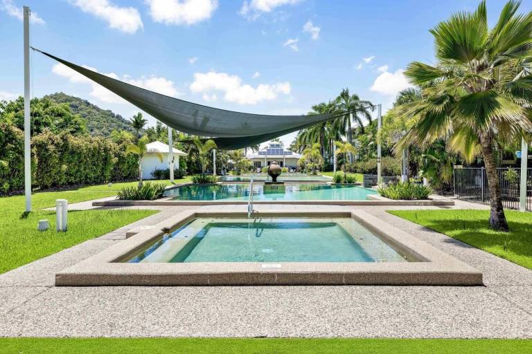 Apartment  Yorkeys Knob