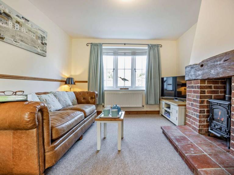 Fully equipped nice cottage with yard | Dogs allowed — photo 2