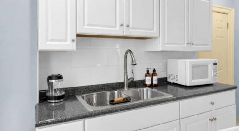 Beautiful rental apartment | Perfect for remote work | Pets allowed — photo 5