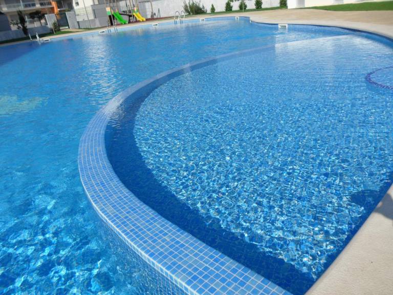 Apartment 'Campo Mar - T2 Com Piscina' with Shared Pool, Wi-Fi and Air Conditioning — photo 4