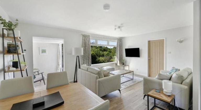 House with 2 rooms for 4 persons — photo 3
