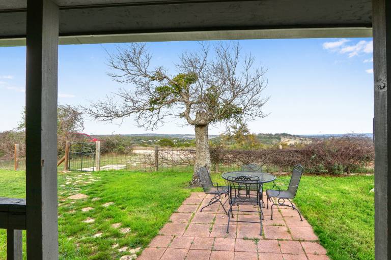 Lighthouse Hill Ranch - Grey House — photo 3