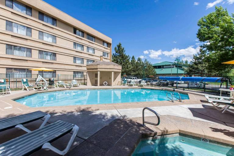 Comfort Inn Near Vail Beaver Creek — photo 2