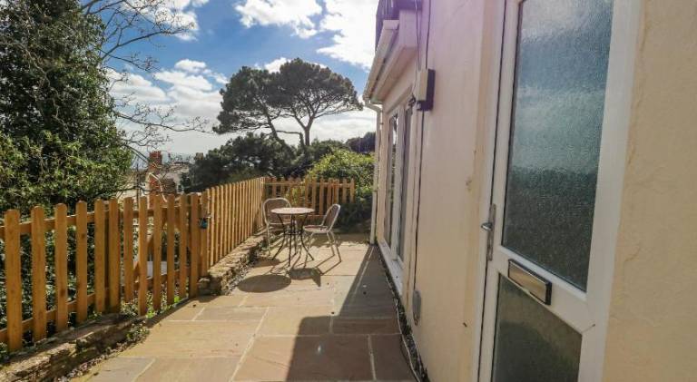 Flat B — photo 4
