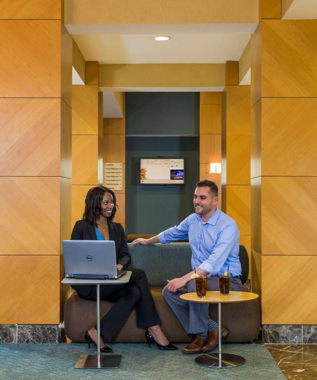 DoubleTree by Hilton Hotel Chicago - Arlington Heights in Rolling Meadows, IL