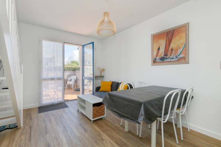 House with terrace | City view — photo 4