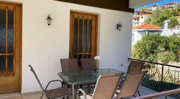 Vacation home with patio | Good for workation | Pets allowed — photo 4