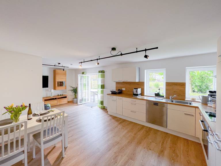 Ferienwohnung 75 qm mit eigener Terrasse
