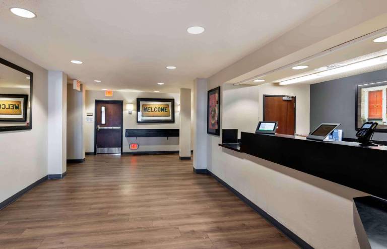 Extended Stay America Suites - Kansas City - South — photo 2