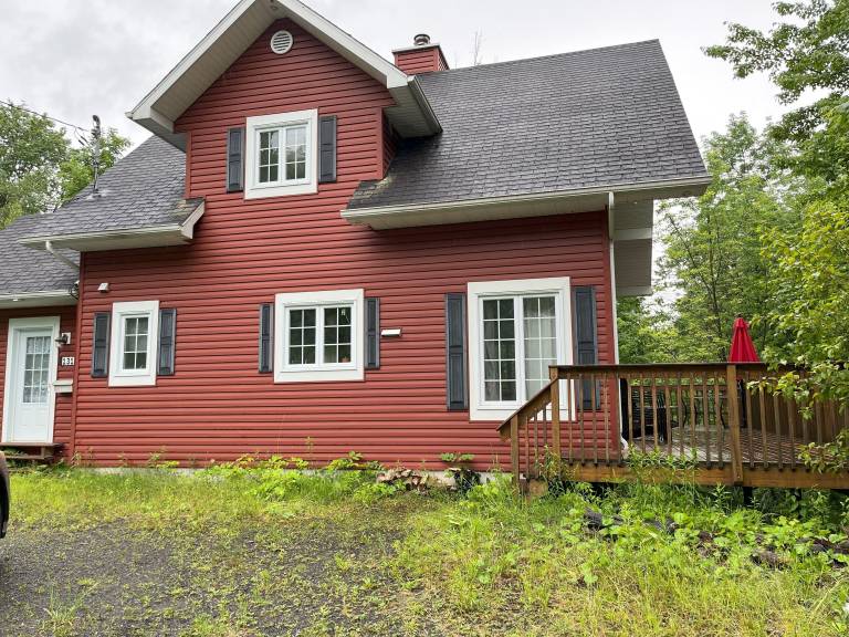 Chalet Sutton