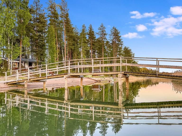 Vacation home with sauna & terrace | Nature view — photo 2