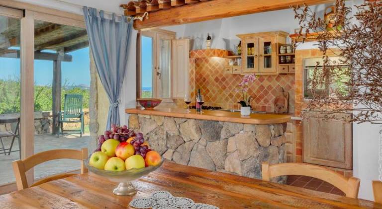Fully equipped vacation home with yard & patio | Pets are welcome — photo 3