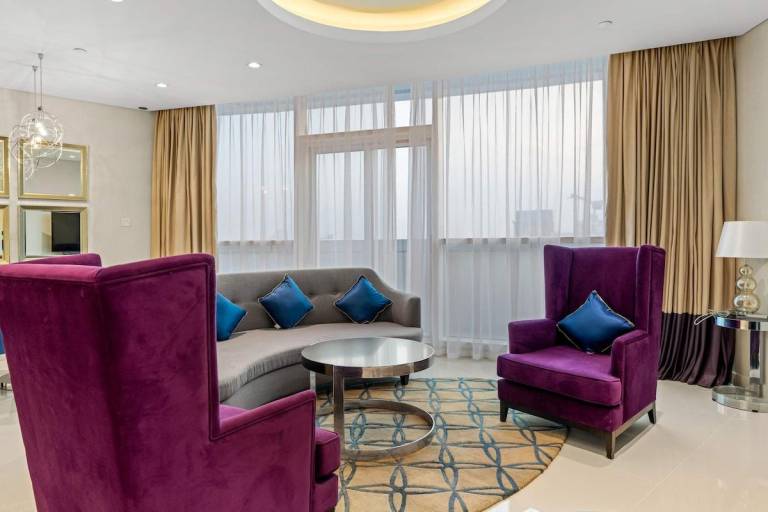 Charming vacation home with sauna | Next to The Dubai Fountain | Pet-friendly in Dubai
