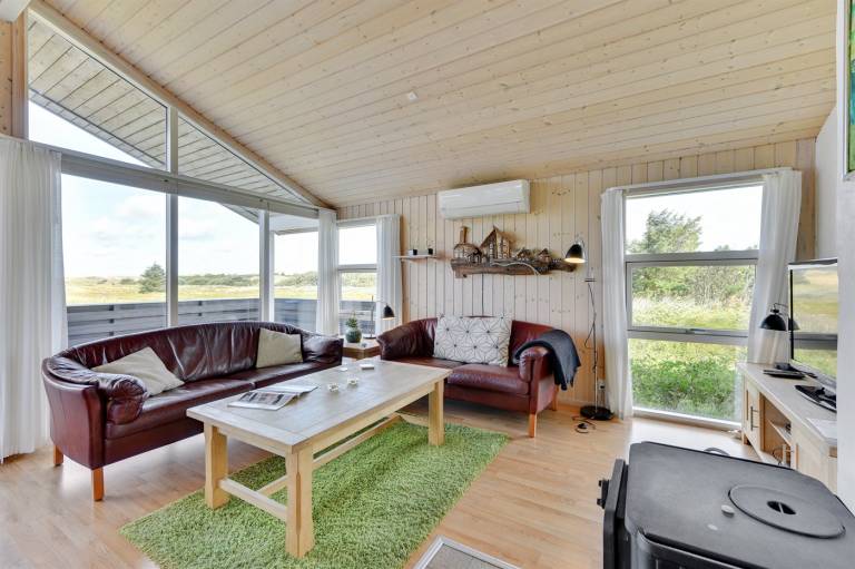 Fully equipped lovely house with terrace, sauna & hot tub | Water view | Pets allowed — photo 5