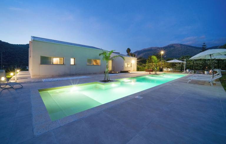 Villa  Montelepre