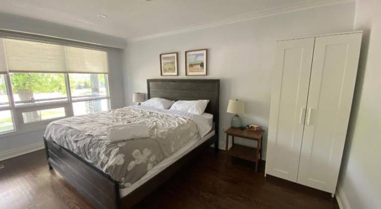 Yonge and Finch Subway L Spacious & Bright Private Bedroom with Shared Amenties