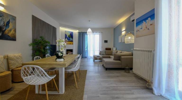 Ample villa | Pets allowed — photo 3
