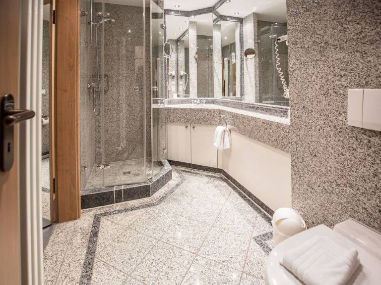 Komfort Ferienwohnung mit 1 Schlafzimmer und Balkon im Obergeschoss — photo 4