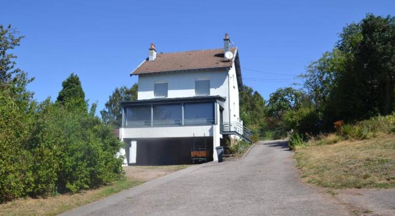House with 6 rooms for 12 persons in Epinal