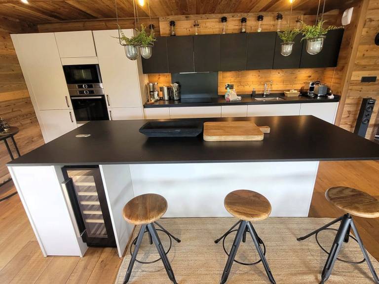 5 Chalet in Les Gets: Luxury, jacuzzi, sauna, pets allowed — photo 2
