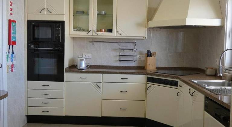Fully equipped vacation home with terrace | Pet-friendly — photo 4