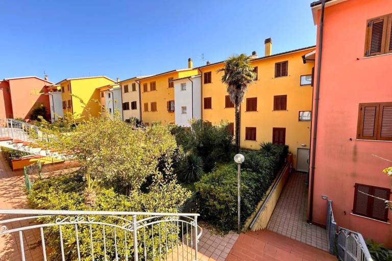 Holiday apartment with terrace in Camerano