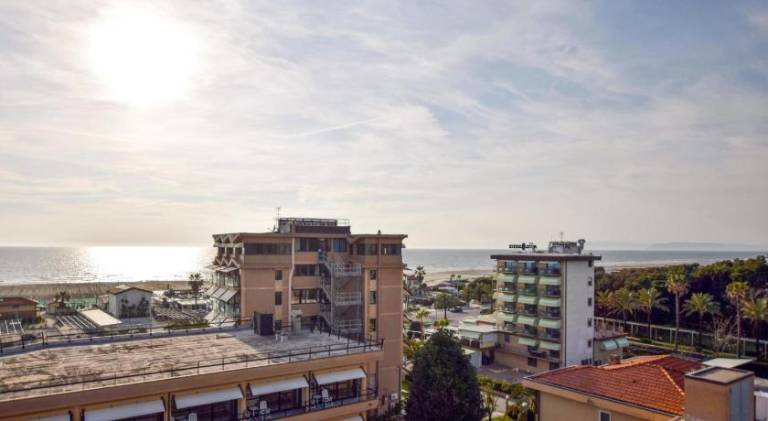 Holiday apartment with terrace — photo 5
