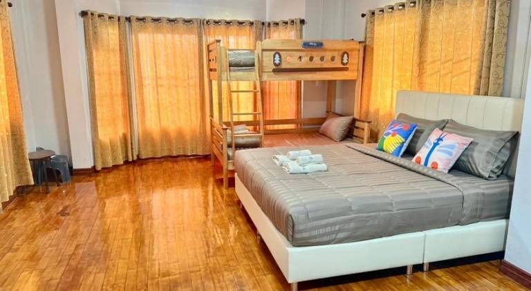 House with 4 rooms for 12 persons in Krabi