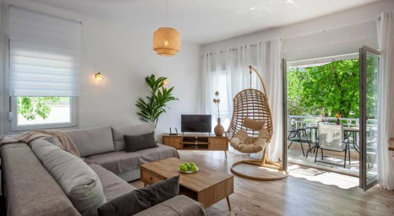 Namaste beach living in Sithonia