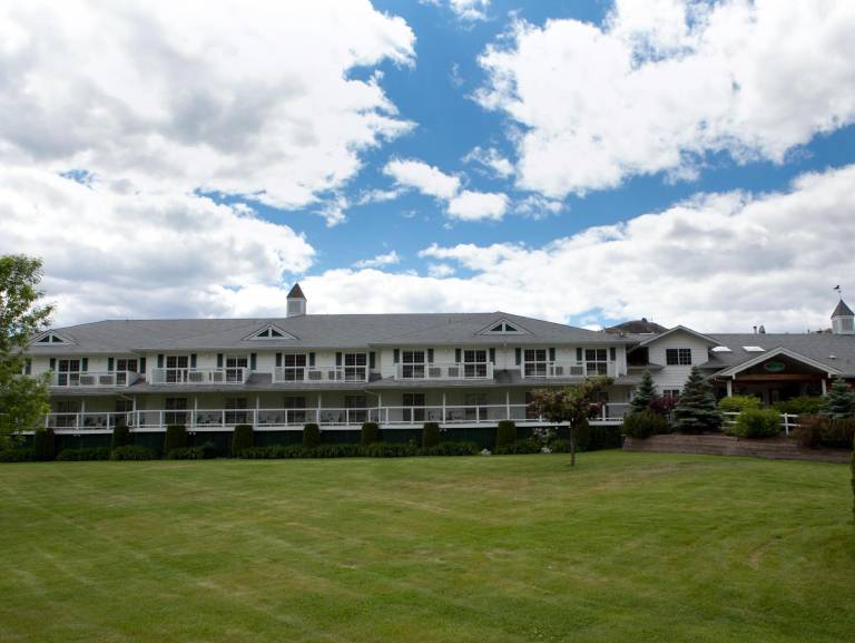 South Thompson Inn — photo 5