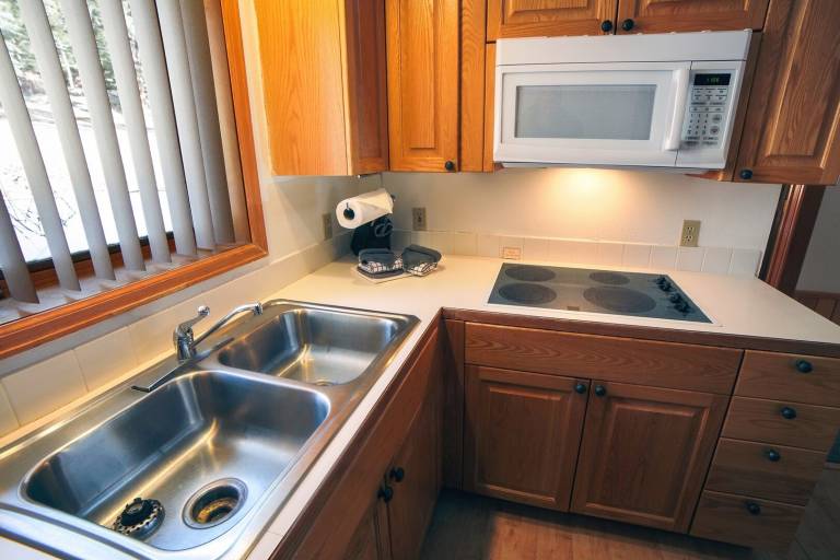 Cabin with 1 room for 4 persons — photo 4