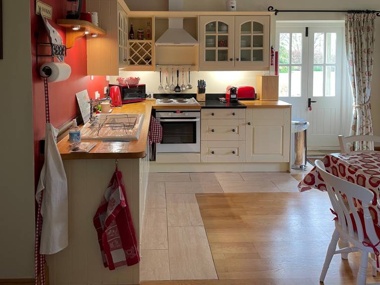 Children-friendly cottage with barbecue & garden | Dogs allowed — photo 4