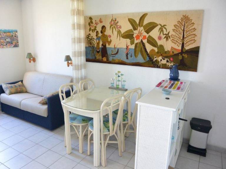 Holiday apartment with pool — photo 5