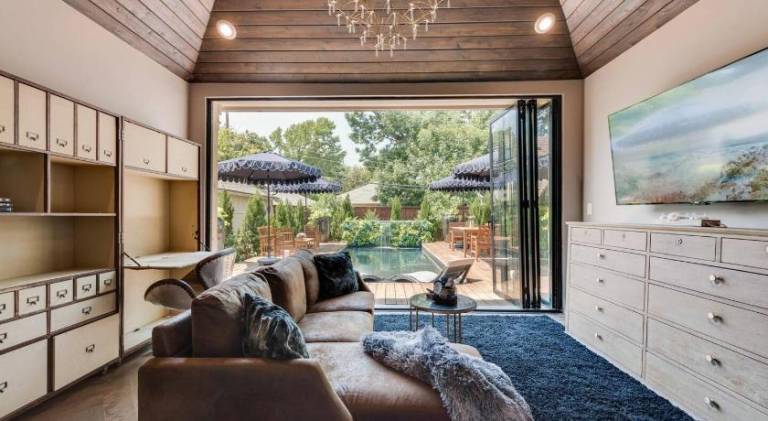 Vacation home with private pool | Suitable for remote work in Dallas, TX