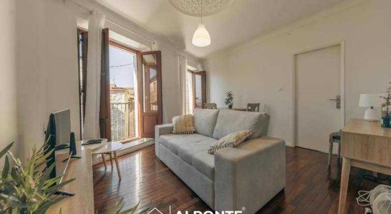 Vacation home with terrace in Vila Nova de Gaia