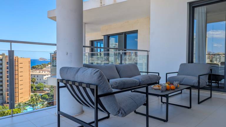 Child-friendly rental apartment with pool & patio | Mountain view | Next to the beach | Pets allowed — photo 2