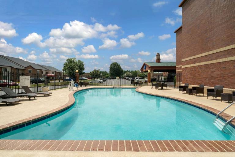 Baymont by Wyndham Knoxville/Cedar Bluff — photo 4