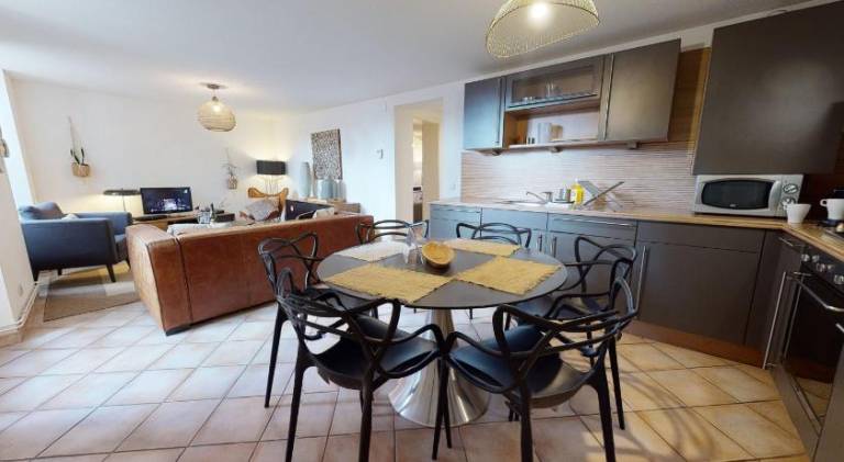 Apartment with 2 rooms for 6 persons — photo 3