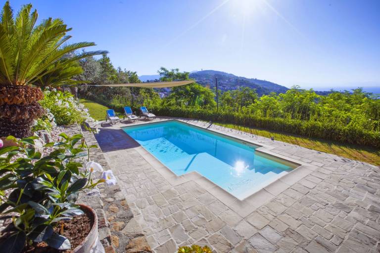 Villa with garden, private pool & patio | Suitable for remote work — photo 4