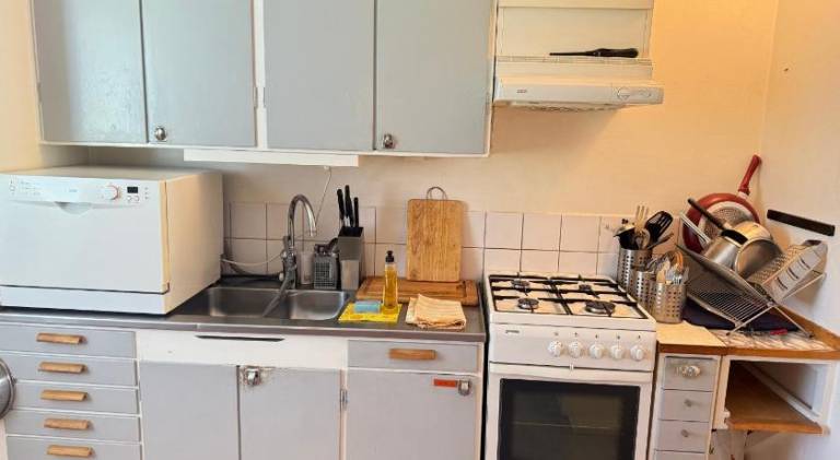 West Apartment in Stockholm near Metro with Balcony convenient to Concert Avicii Arena, Circus, Frie — photo 3