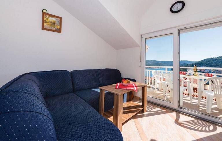 Apartment Rogoznica