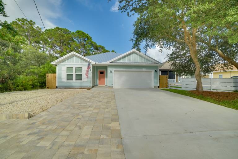 West End Home w/ Yard < 1 Mi to Beach Access! in Laguna
